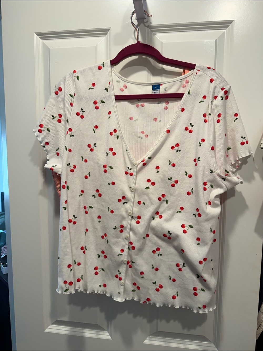 Old Navy xxl tall Women’s Cherry Print Button-Front Top